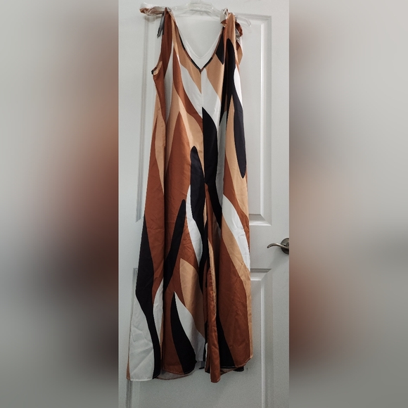 Romper - Picture 6 of 8